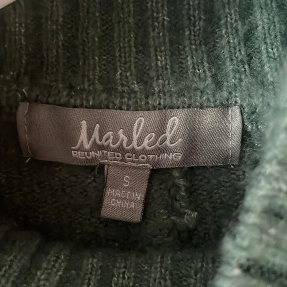 Marled brand, green turtle neck with front pockets - Picture 5 of 5